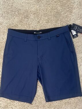 Travis Mathew Flat-Front Performance Shorts - Navy Blue Size 34 NWT
